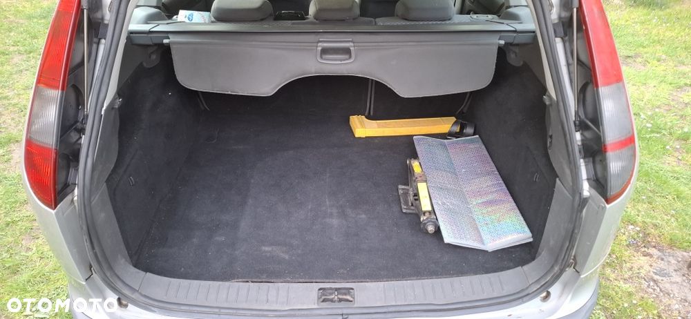 Ford Focus - 4