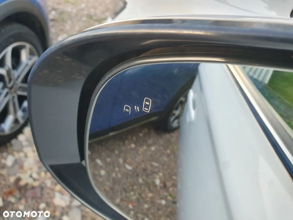 Mitsubishi Outlander 2.0 4WD Top - 18