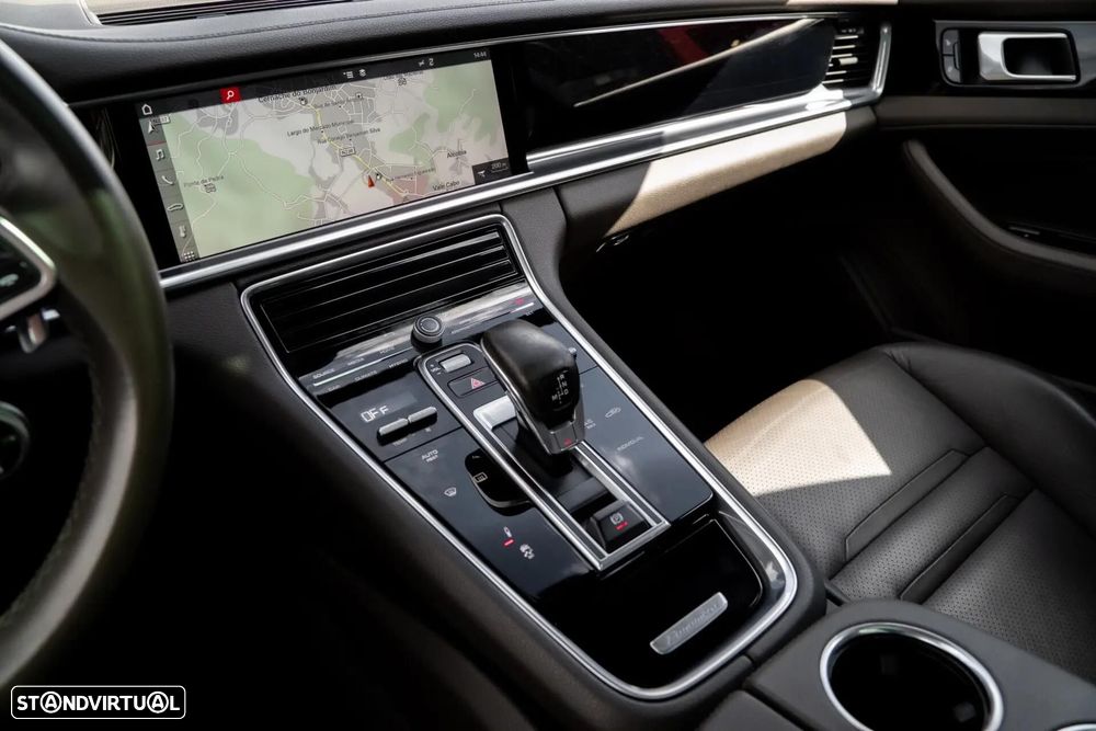 Porsche Panamera 4 E-Hybrid Platinum Edition - 19