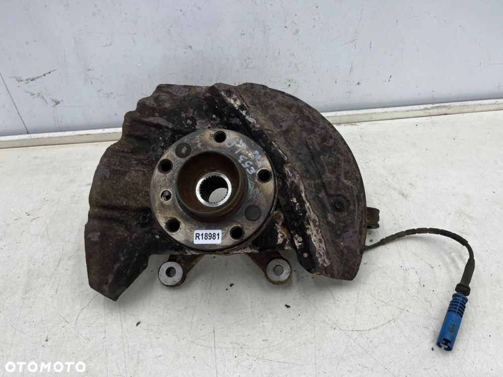 Zwrotnica BMW X5 E53 99-06r. 3.0d 3.0i 4.4i 4.8i piasta lewa przednia czujnik ABS lewy przód - 1