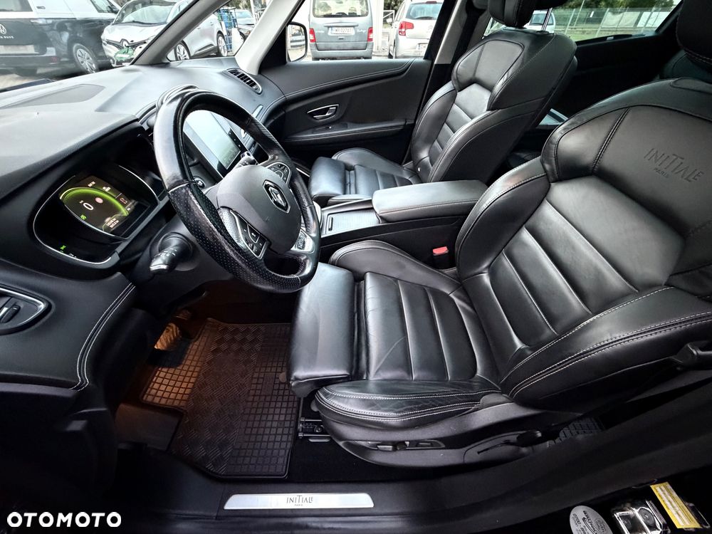 Renault Grand Scenic - 30