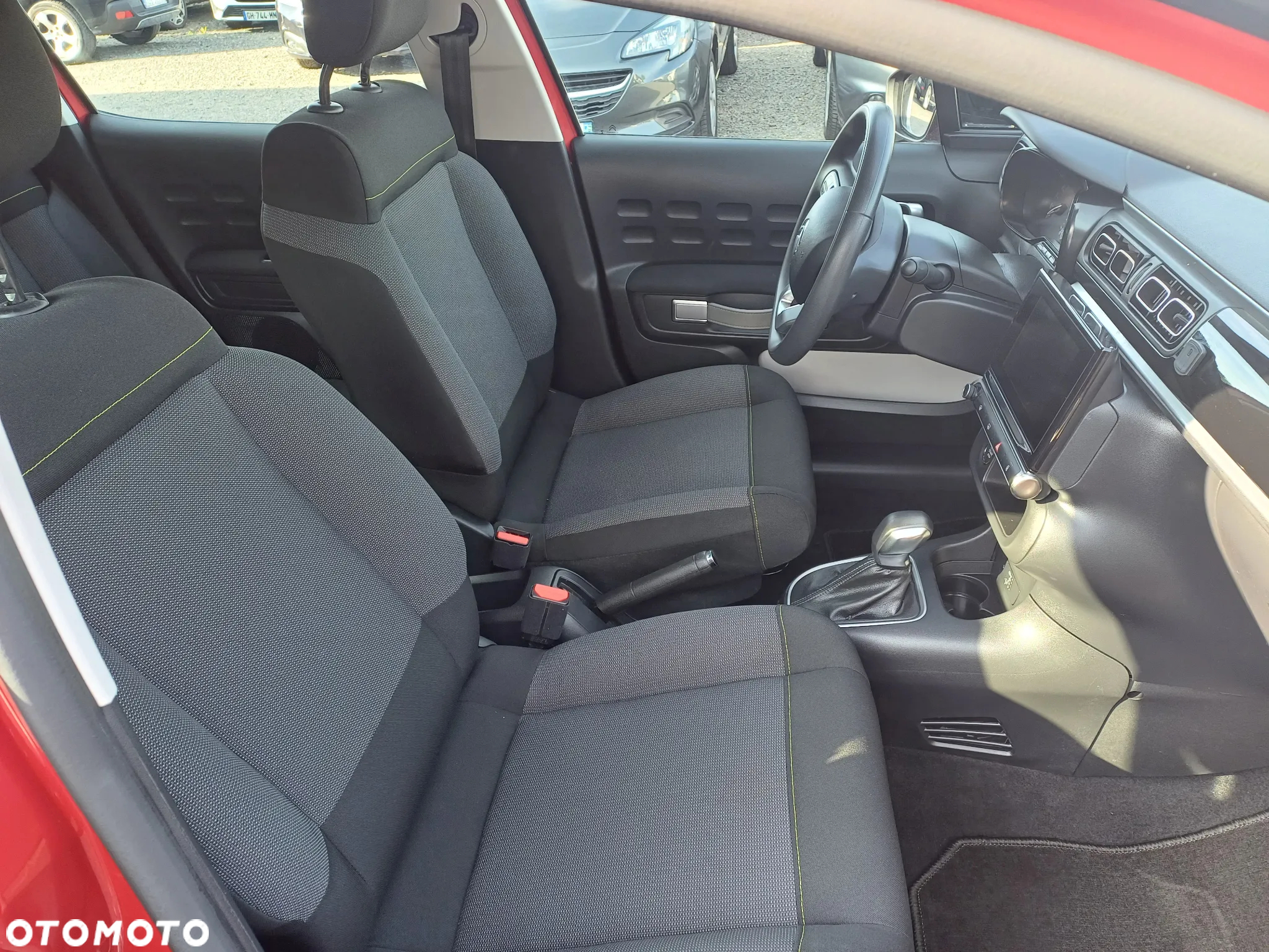 Citroën C3 1.2 PureTech GPF Shine S&S EAT6 - 9