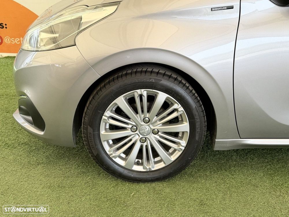 Peugeot 208 1.2 PureTech Signature - 5