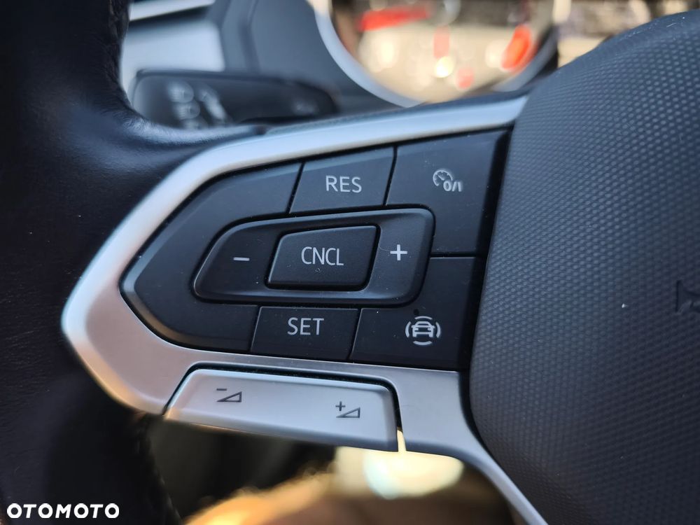 Volkswagen Passat 1.5 TSI OPF DSG Conceptline - 28
