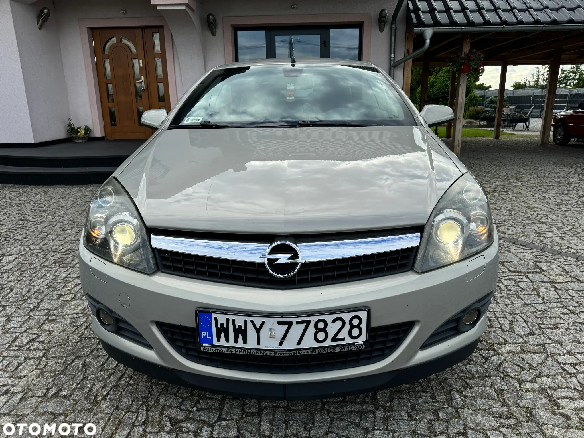 Opel Astra Twin Top 1.8 Automatik Cosmo - 9