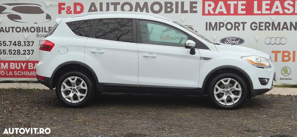Ford Kuga 2.0 TDCi 2x4 Titanium - 3