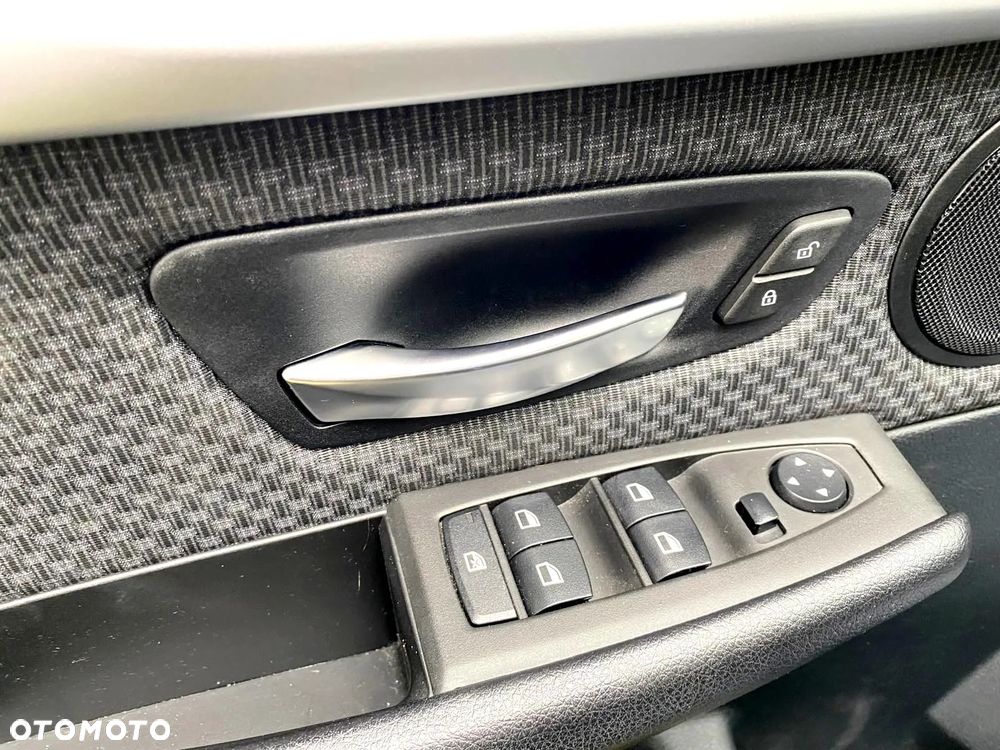 BMW Seria 2 216d GT - 29