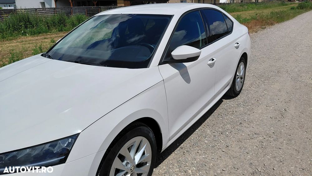 Skoda Octavia 2.0 TDI Ambition - 1