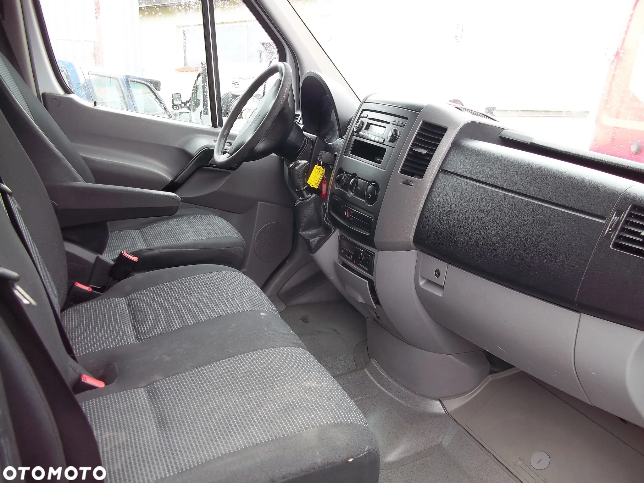 Mercedes-Benz sprinter - 11