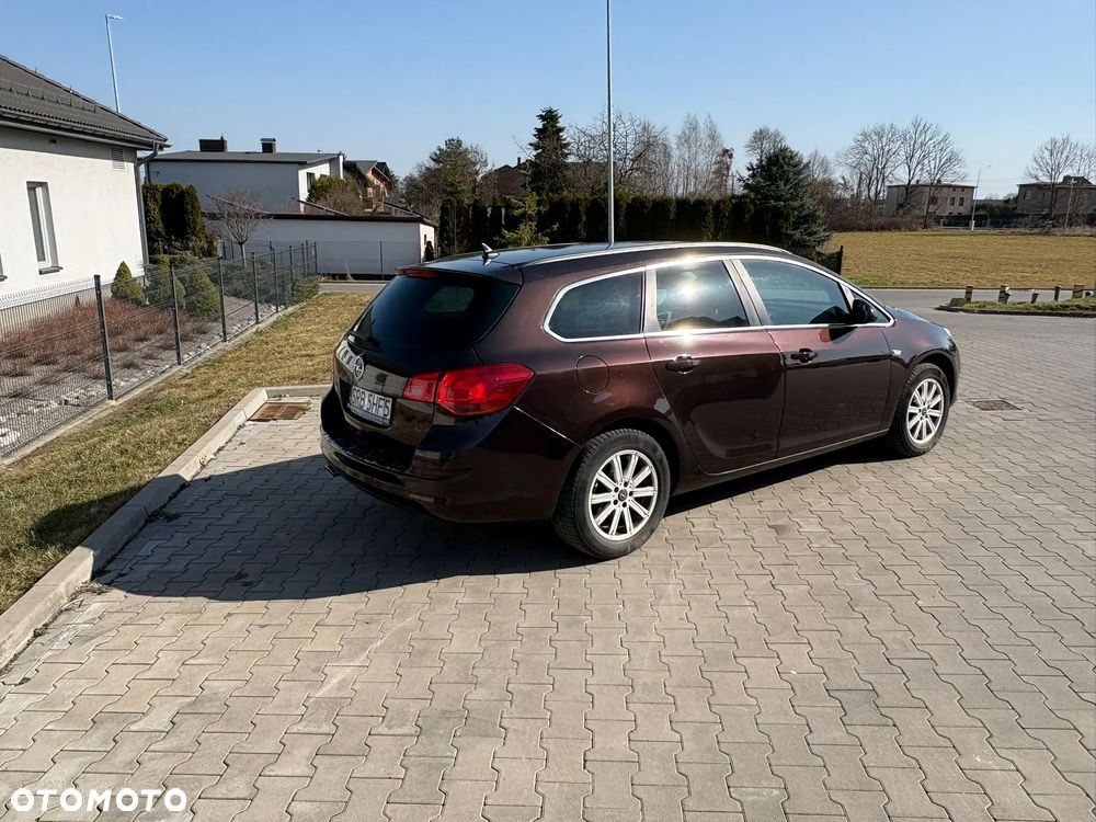 Opel Astra 1.4 Turbo - 4
