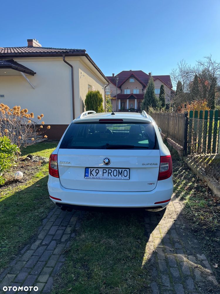 Skoda Superb 2.0 TDI 4x4 Ambition DSG - 4