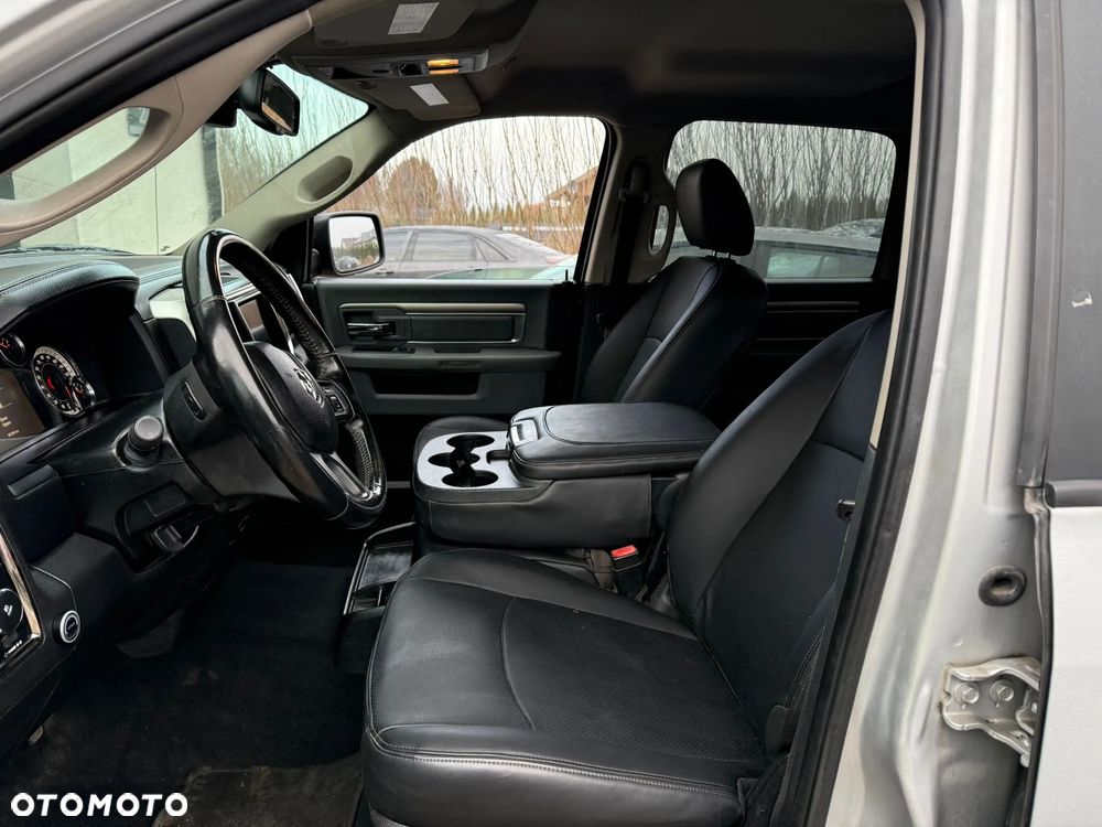 RAM 1500 5.7 Quad Cab Laramie - 6