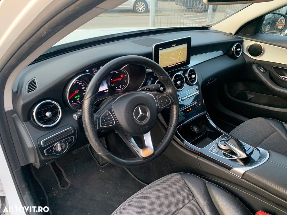 Mercedes-Benz C 220 (BlueTEC) d 7G-TRONIC AMG Line - 4