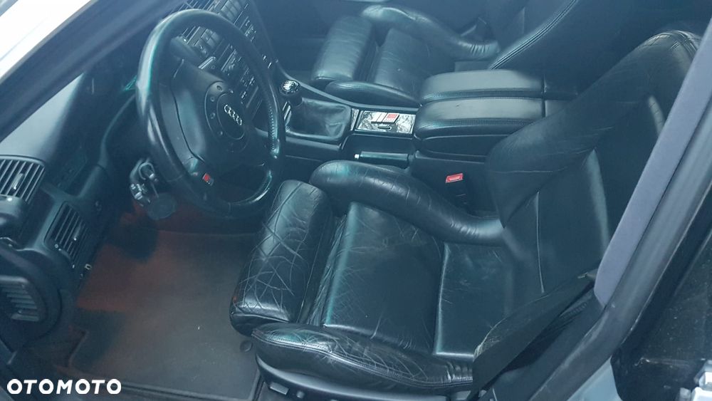 Audi S8 4.2 Quattro - 21