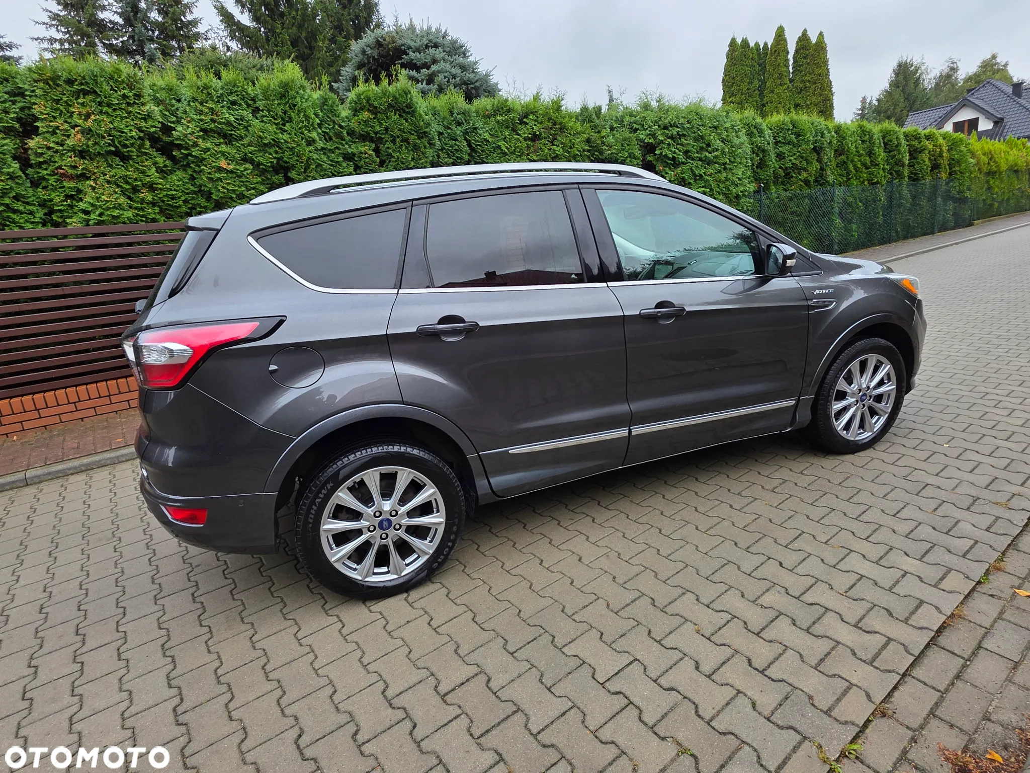 Ford Kuga - 31
