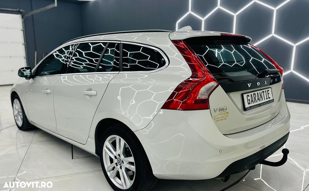 Volvo V60 D4 Geartronic Momentum - 3