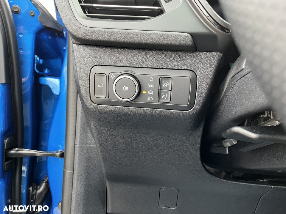 Ford Kuga - 11