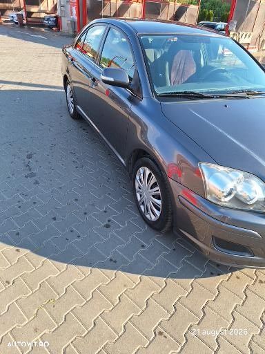 Toyota Avensis 2.0 D-4D Sedan Terra - 5