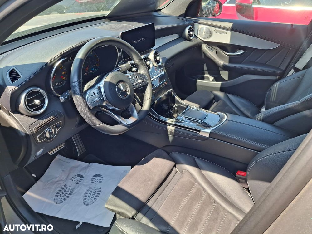 Mercedes-Benz GLC Coupe 300 4MATIC MHEV - 5