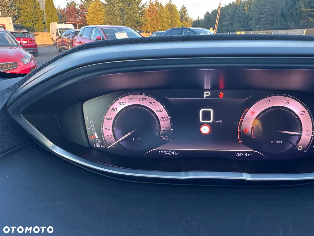 Peugeot 5008 BlueHDi 130 EAT8 GT - 28