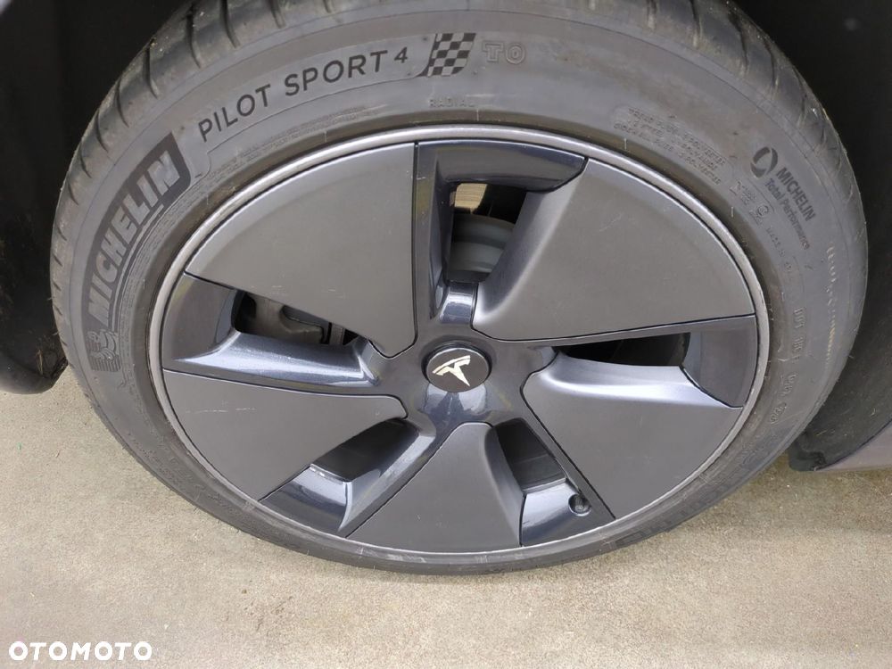 Tesla Model 3 Standard Reichweite Plus Hinterradantrieb - 6