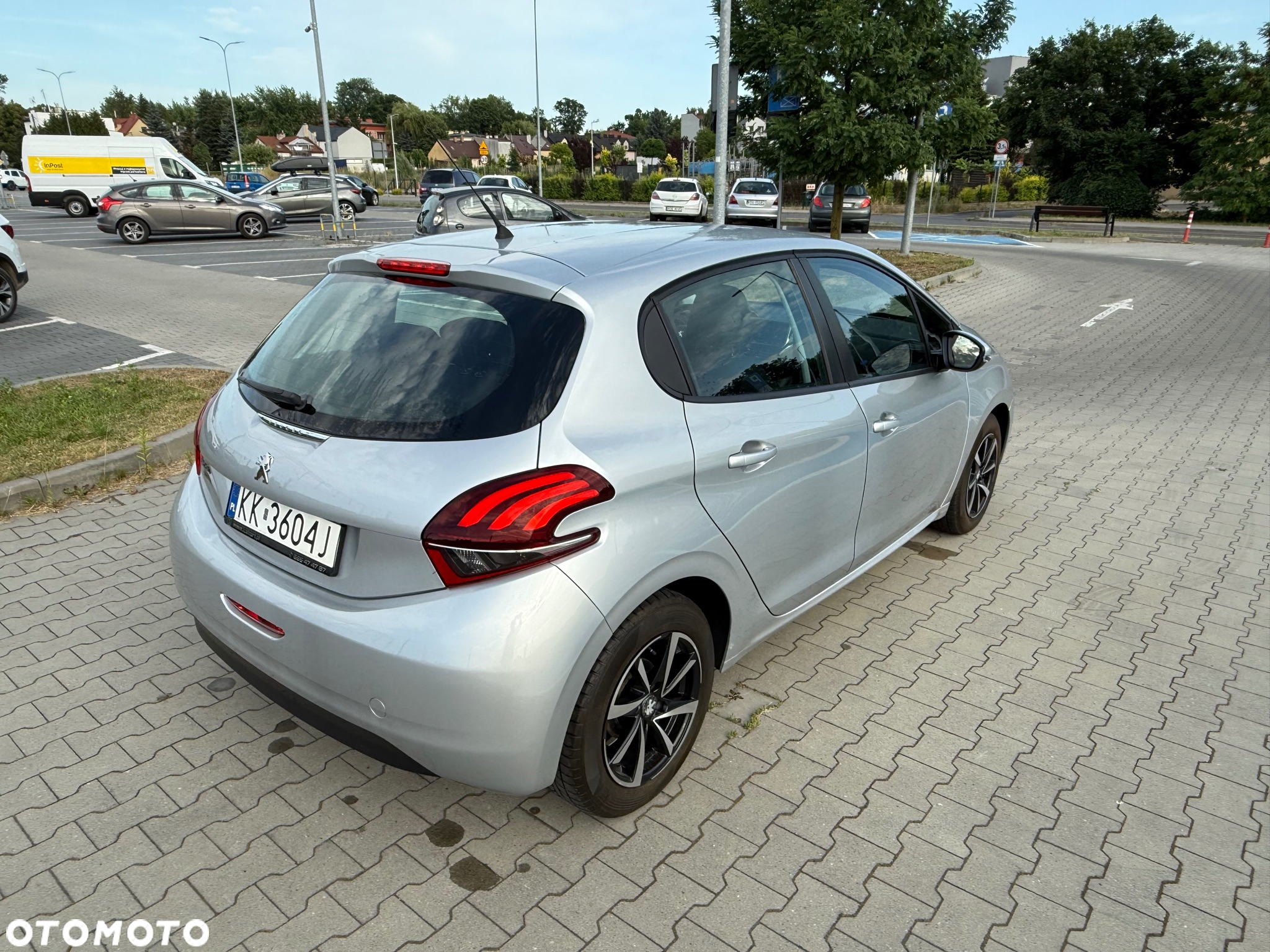 Peugeot 208 1.2 PureTech Active - 5