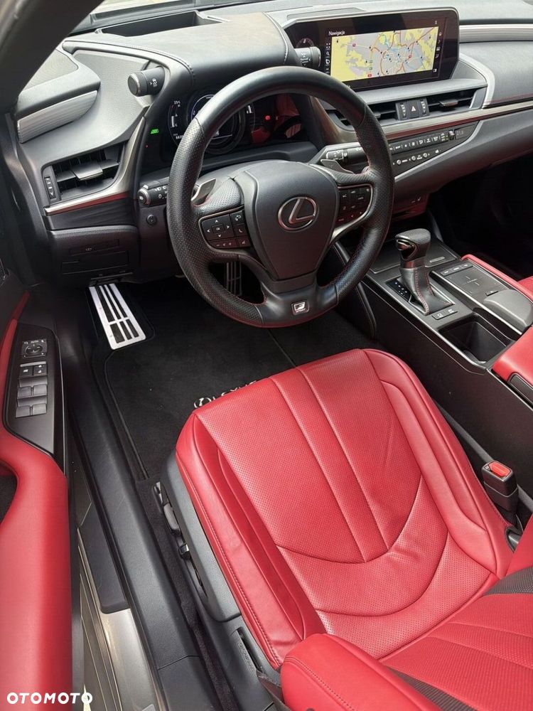 Lexus ES 300h F Sport - 10