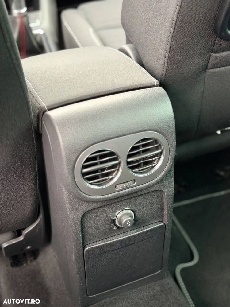 Volkswagen Tiguan - 9