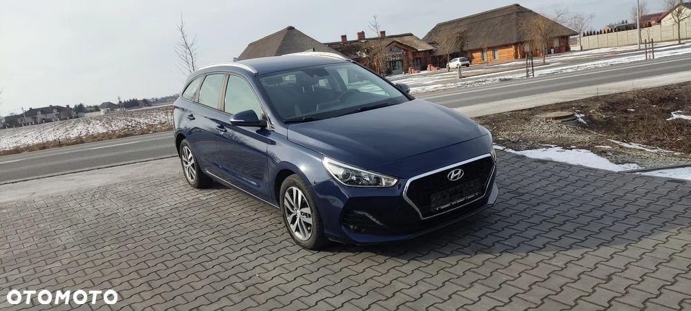 Hyundai i30 1.4 T-GDI Family+ - 1