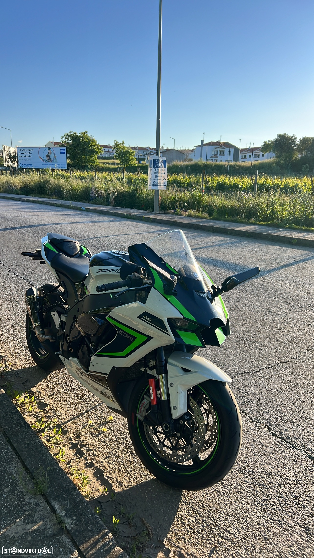 Kawasaki ZXR - 10