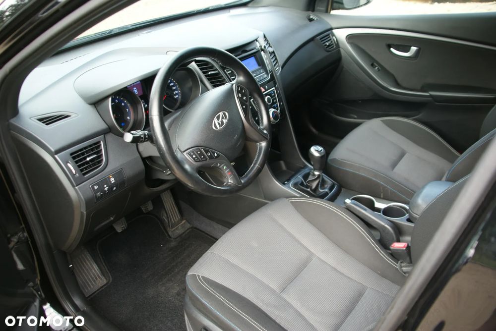 Hyundai i30 1.4 Passion - 21