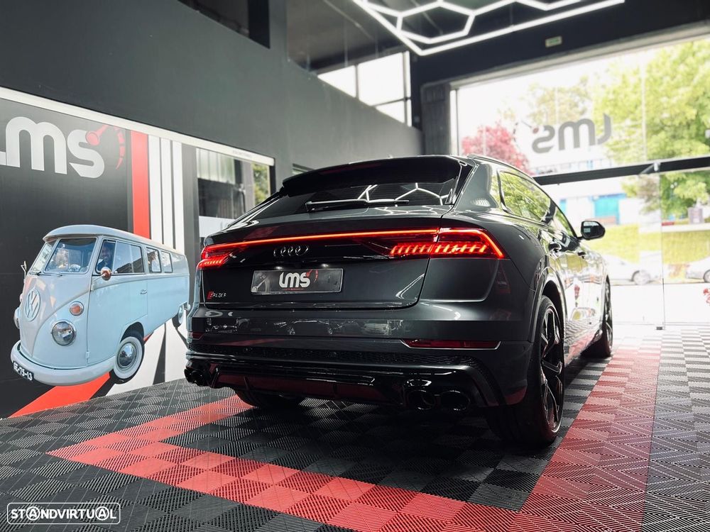 Audi SQ8 - 12