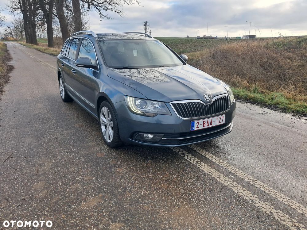 Skoda Superb 1.6 TDI Green tec Ambition - 2