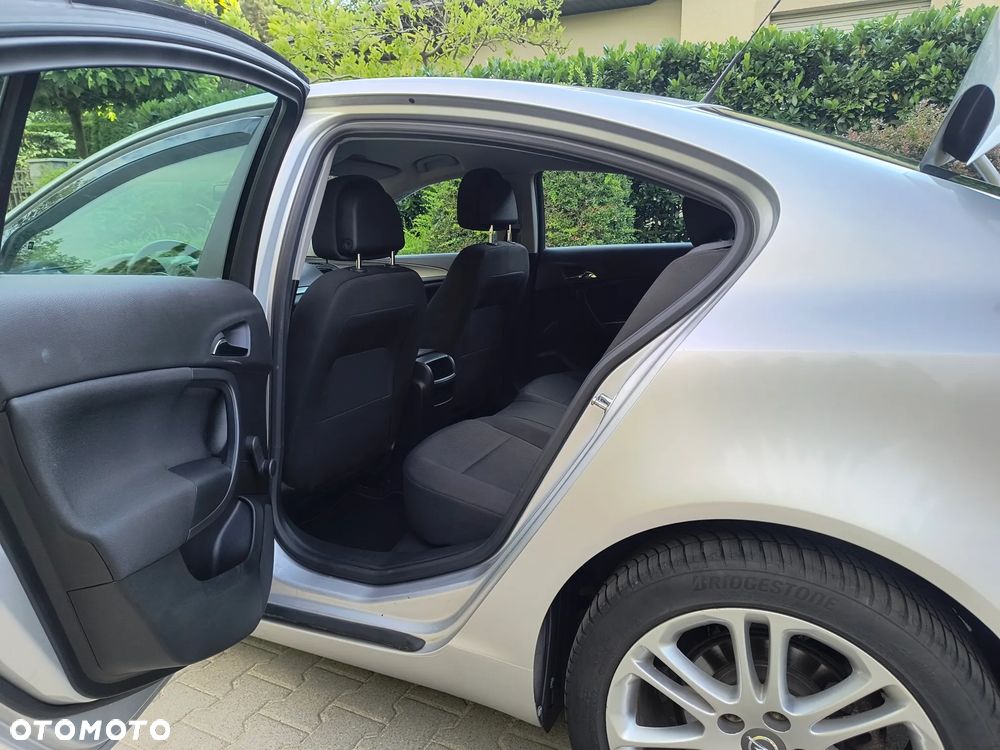 Opel Insignia - 23