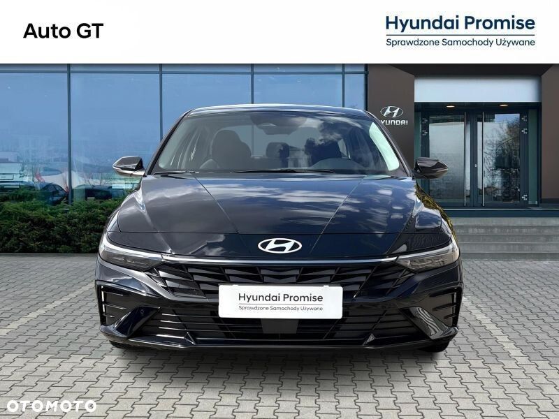 Hyundai Elantra 1.6 Smart CVT - 28