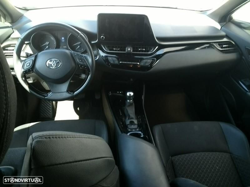 Toyota C-HR - 38