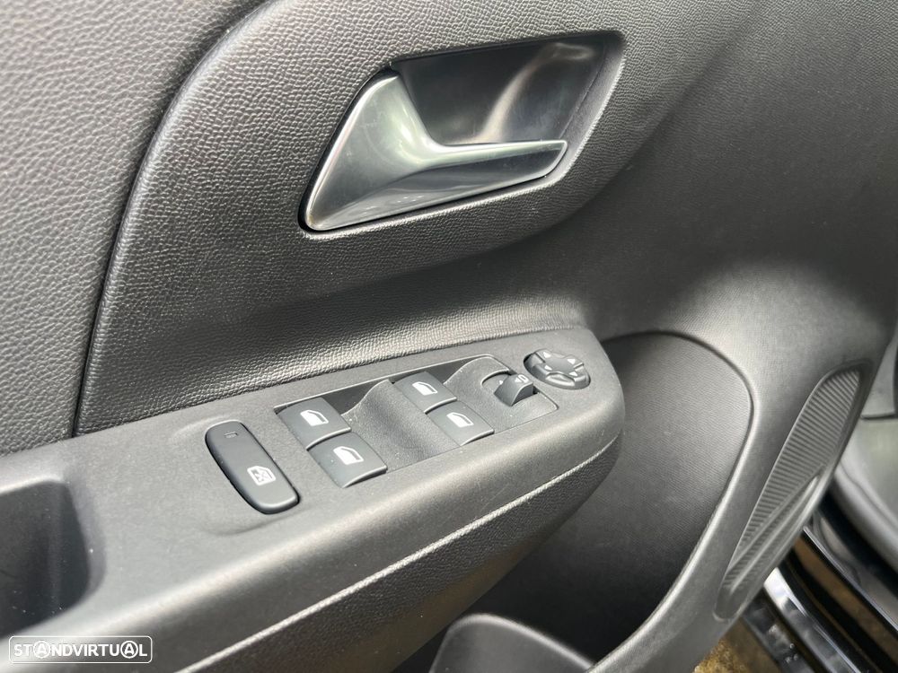 Opel Corsa 1.2 T GS - 20