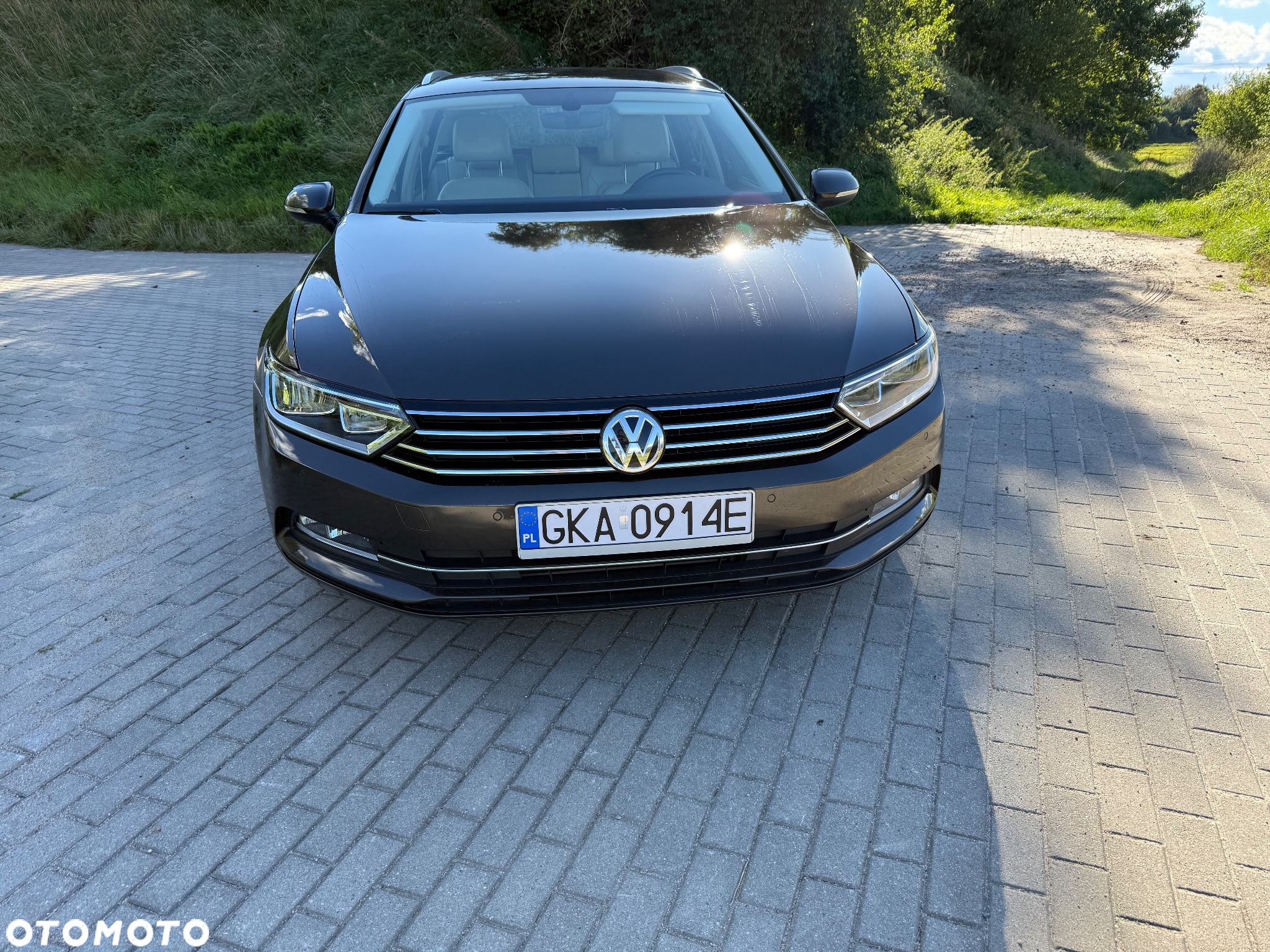 Volkswagen Passat Variant 1.6 TDI (BlueMotion Technology) DSG Comfortline - 4