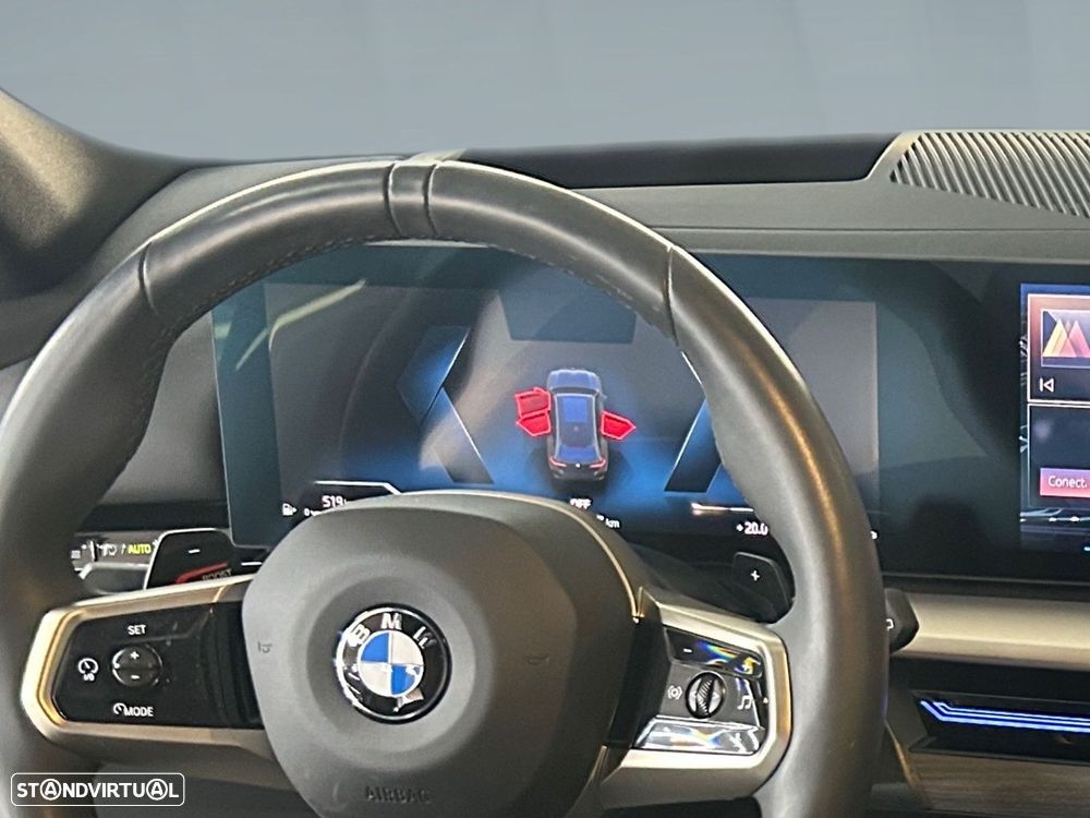 BMW 520 d Pack Desportivo M - 15