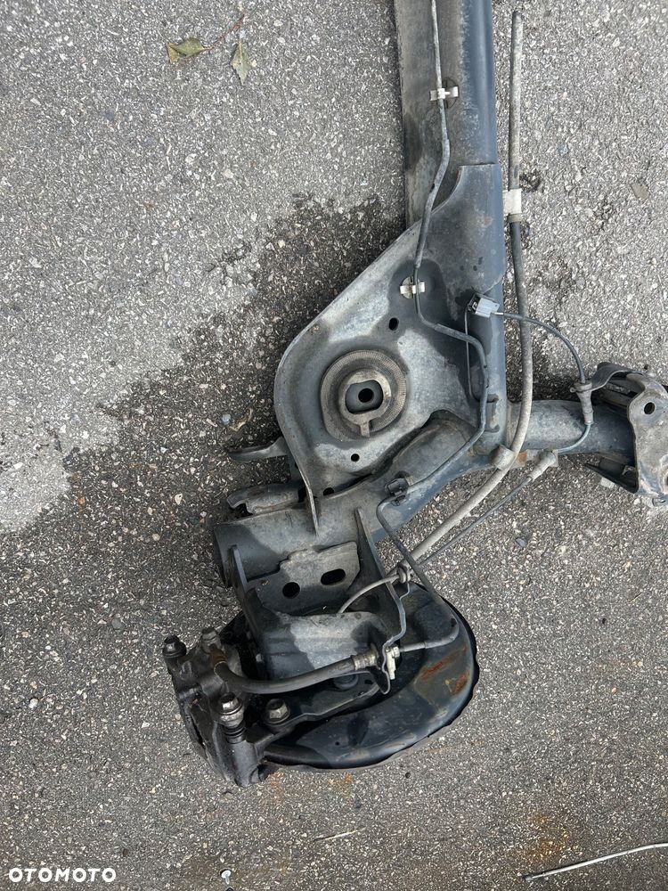 Nissan Juke I ośka tył belka zawieszenia tył tylna tarcze - 3