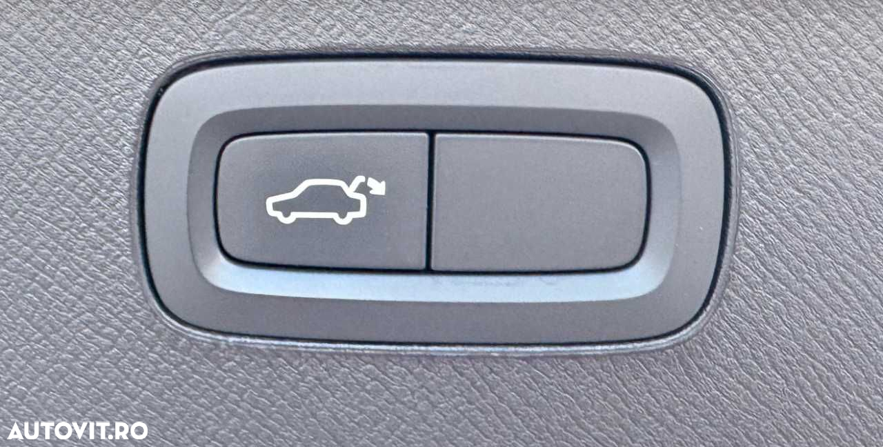 Volvo XC 90 - 12