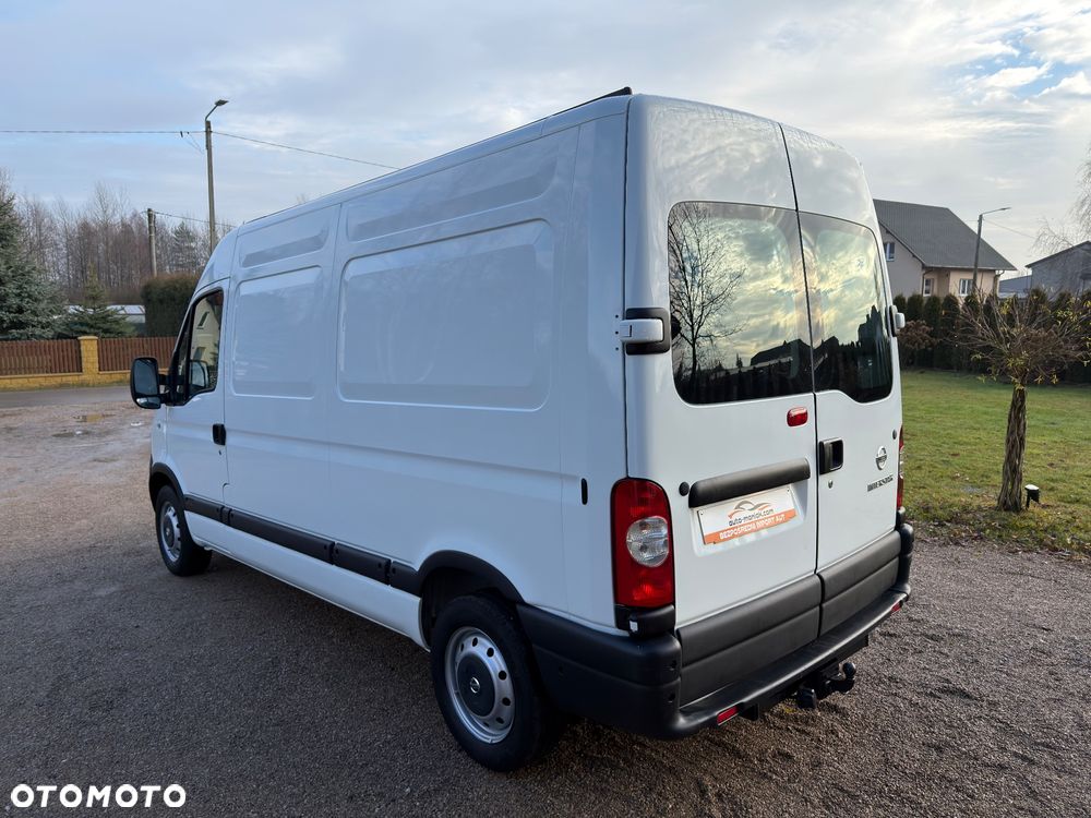 Nissan Interstar - 2