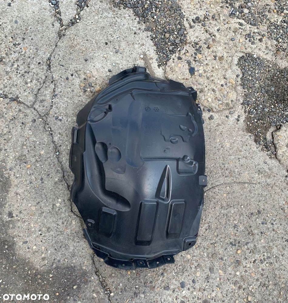 Mercedes-Benz OE A2068840300 nadkole przednie L - 1