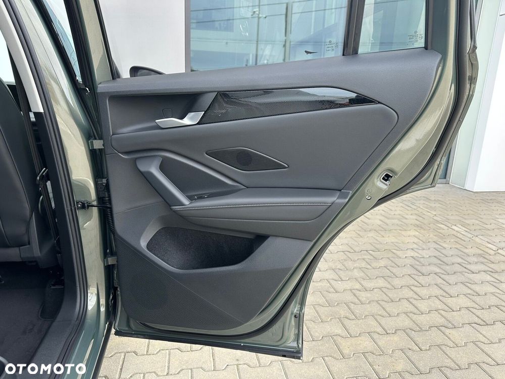 Volkswagen Tiguan - 16