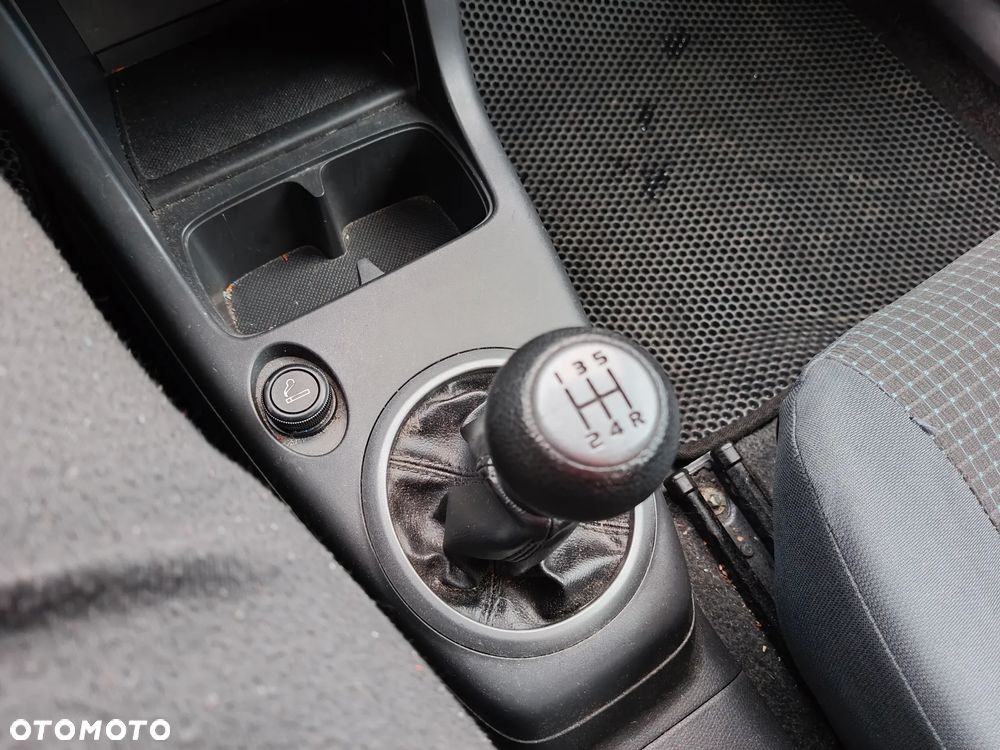 Suzuki Swift 1.5 GS - 24