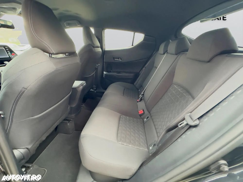 Toyota C-HR 1.8 HSD 122 CP 4x2 CVT Style - 16