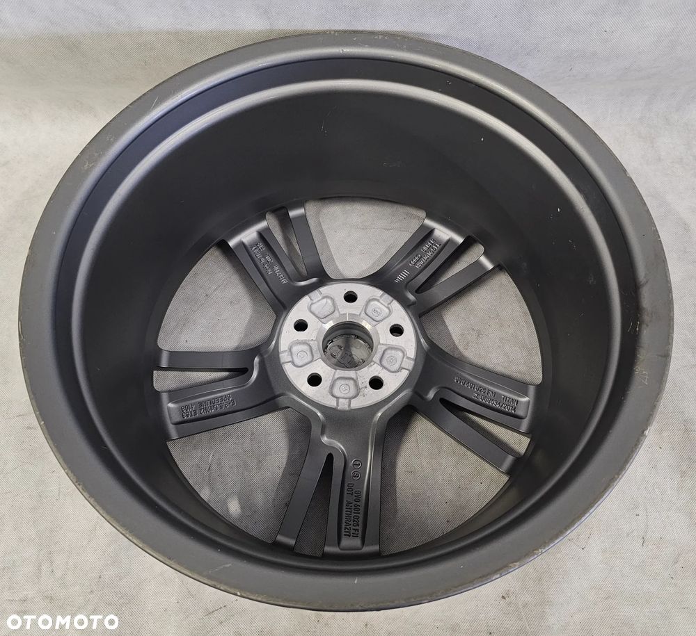 Felga 8V0601025FM AUDI A3 S3 RS3 8,5x19 ET53 - 3