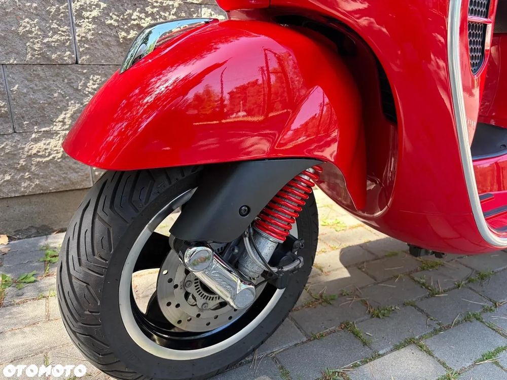 Vespa GTS - 10