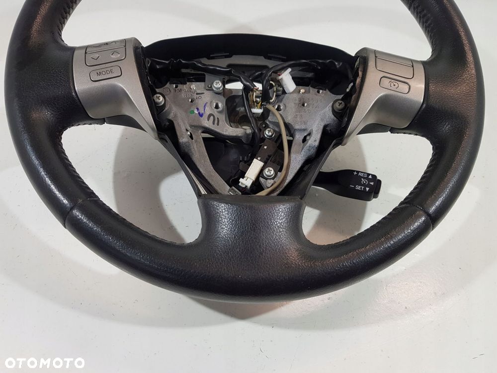 kierownica multi skóra 6066111 toyota auris i e15 eur 07r - 5