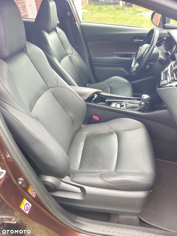 Toyota C-HR 1.2 T Prestige + LED CVT - 12